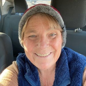 Meet your Posher, Delia